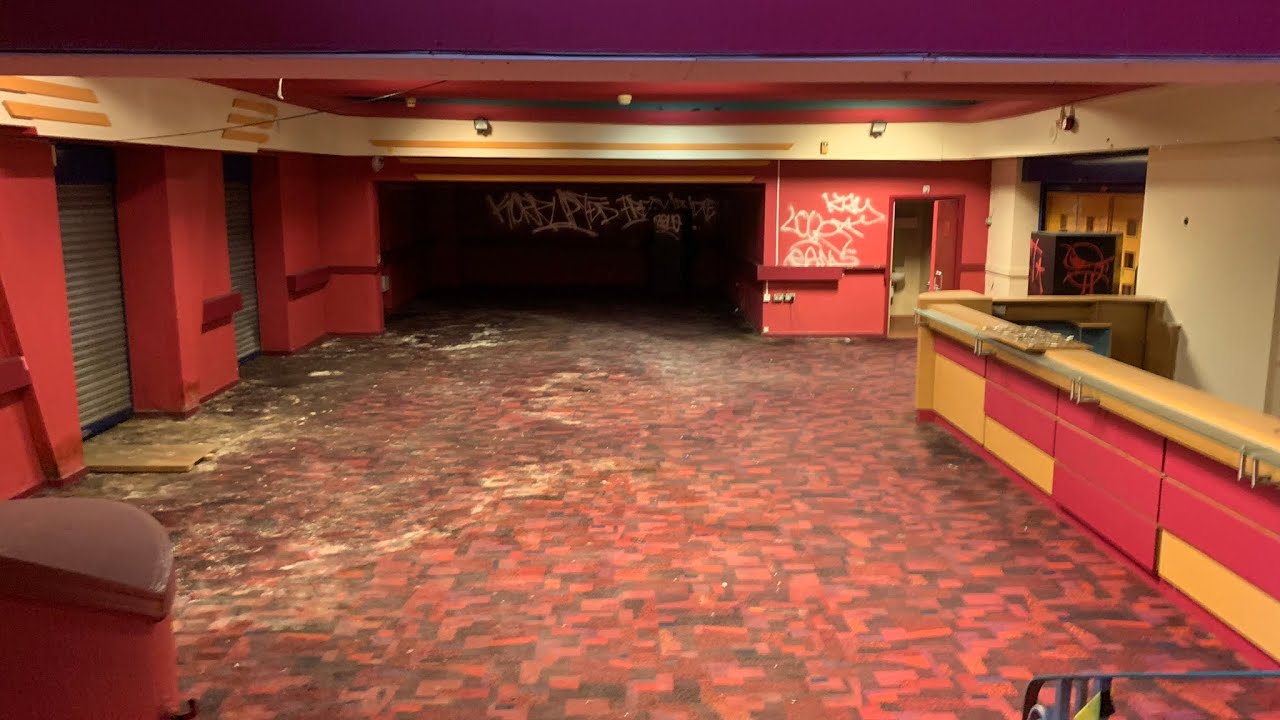 (GONE WRONG SECURITY ESCAPE)Abandoned Gala Bingo London 2024  ABANDONED PLACES UK 2024