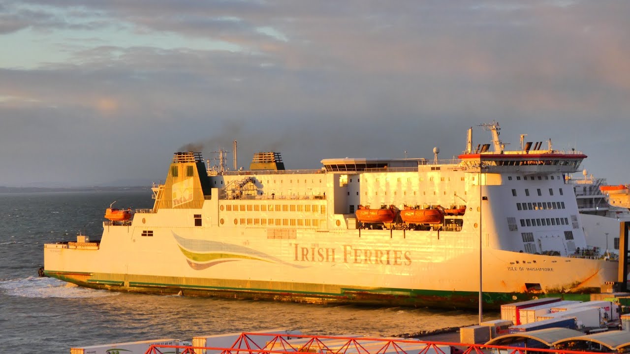 Irish ferries mv isle of Inishmore says good bye to Rosslare Harbour