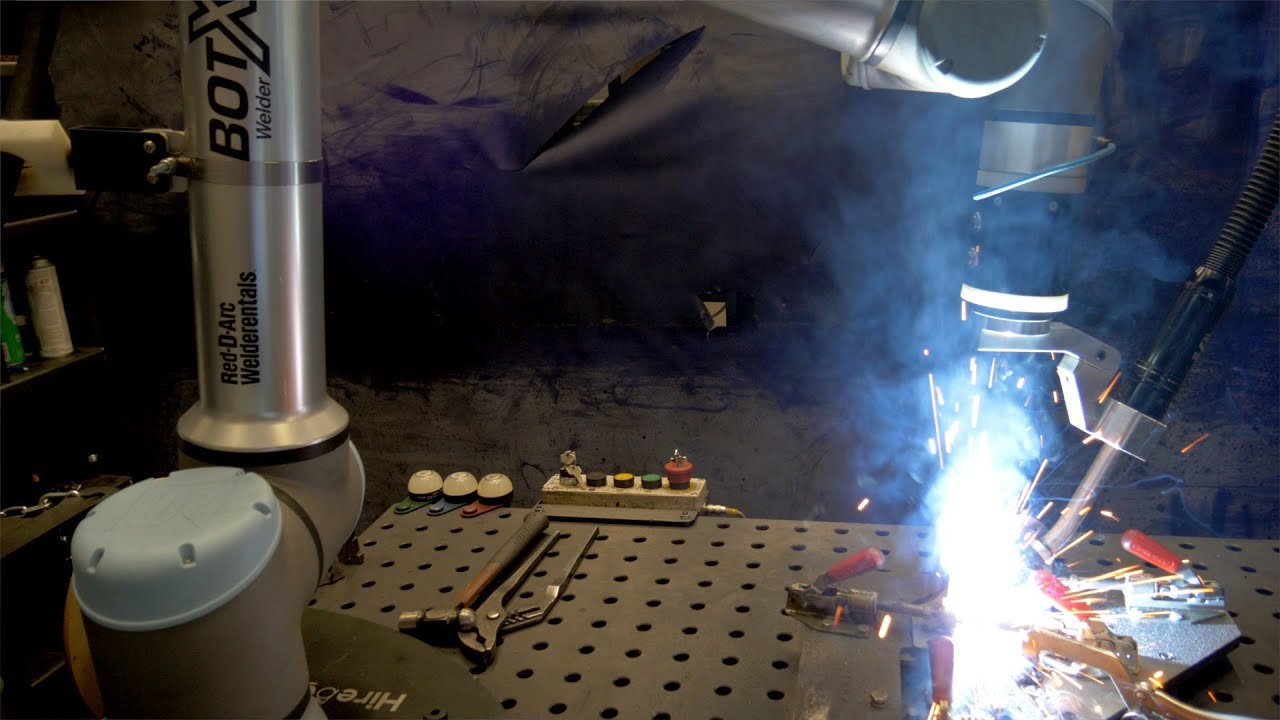 Universal Robots Eliminates Bottlenecks and Reduces Welding Time by Half