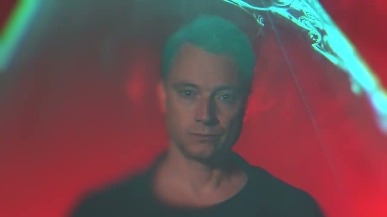 Friction - Holding On ft. Sam Harper
