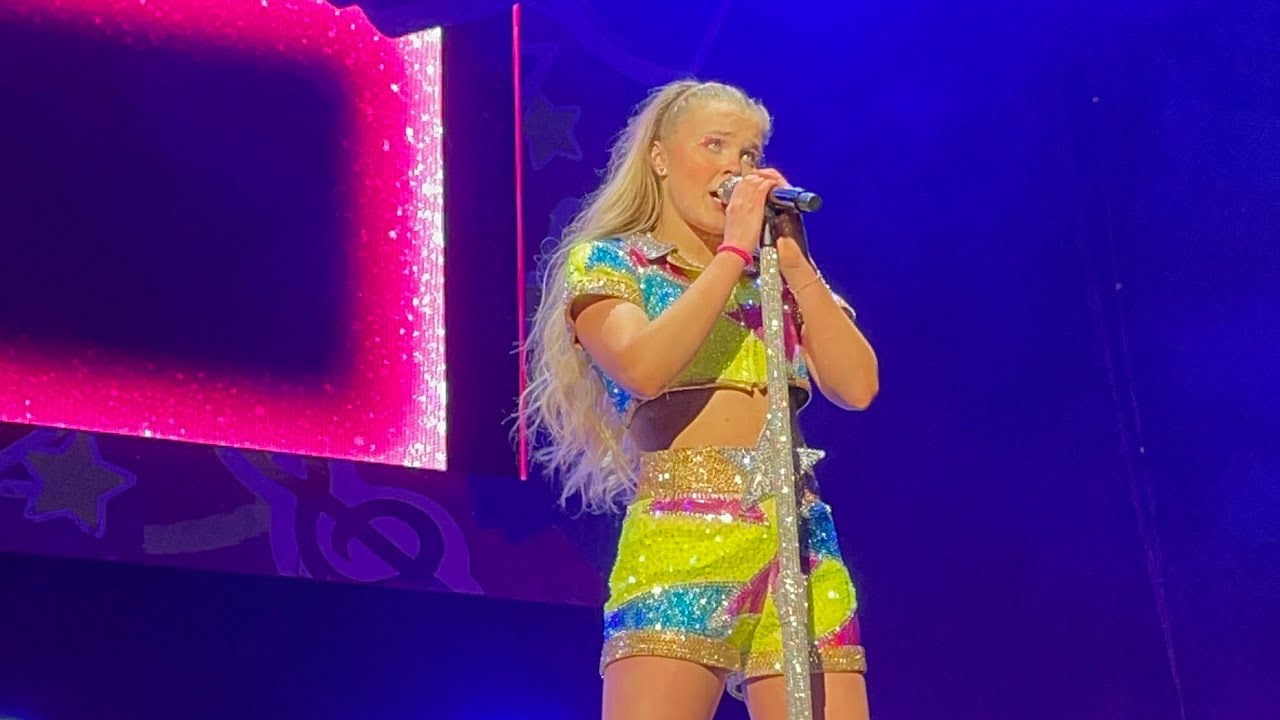 jojo siwa in evansville 2.11.22