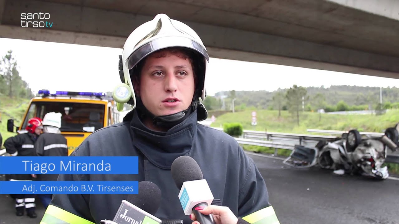 Acidente com carro descaraterizado da GNR na A3