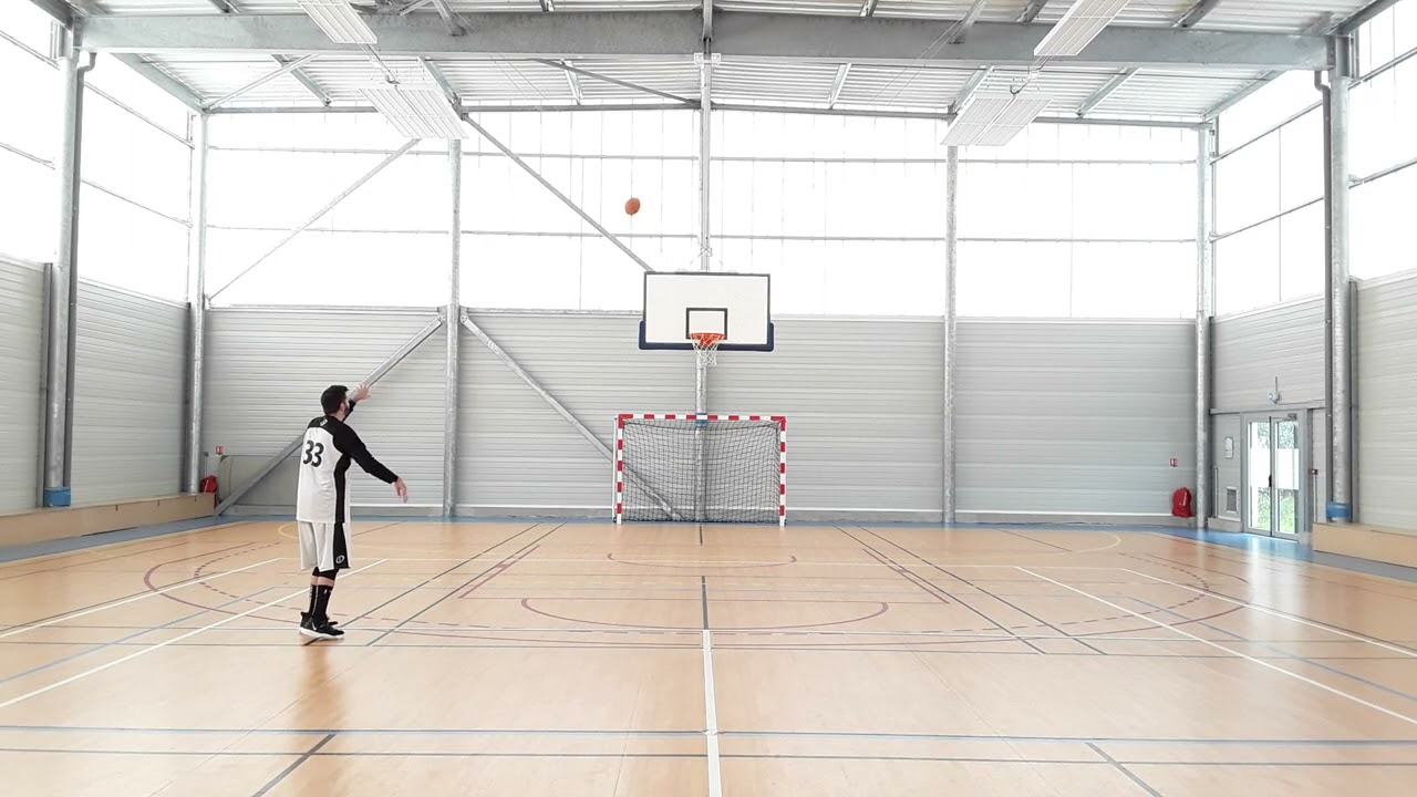 1924) 50/76 à 3pts 66% (300) 22/02/26 (96200)