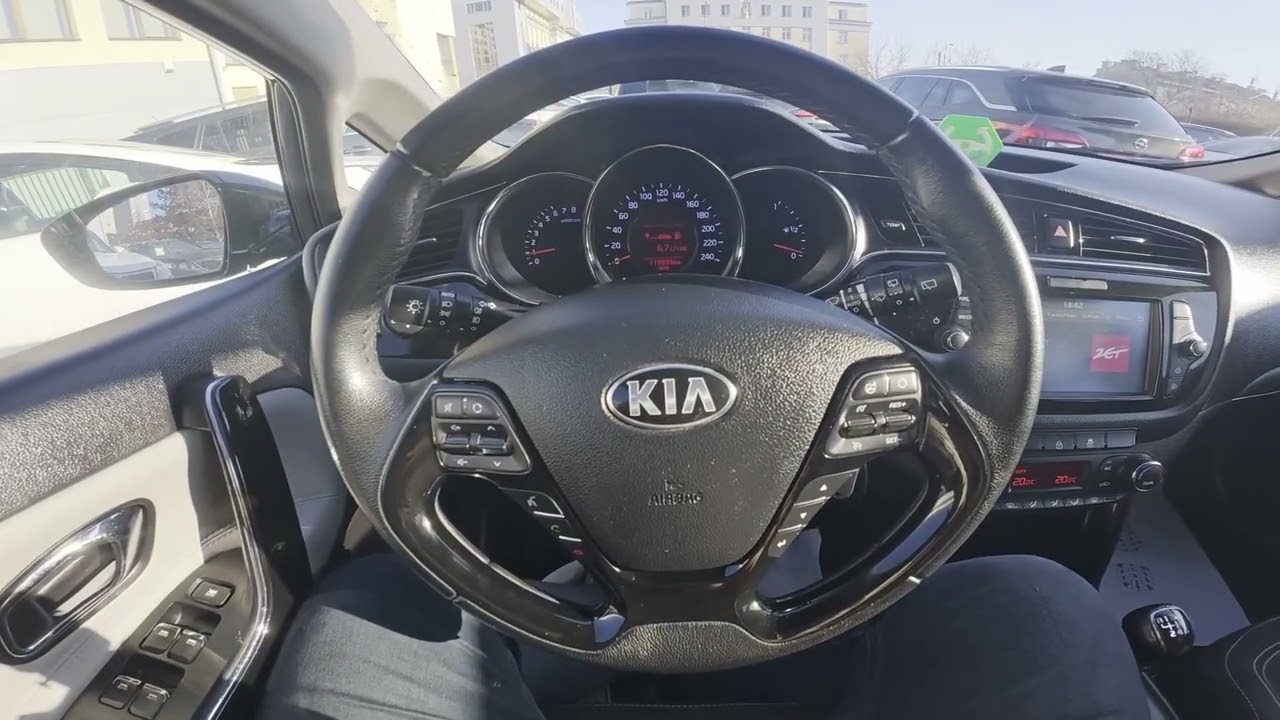Wie aktiviere ich den Sport-Lenkmodus im Kia Ceed II Facelifting?