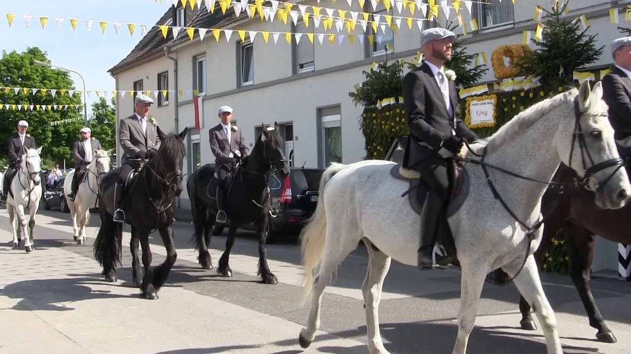 Kirmes in Bettrath 2019 - Maienfahren, Errichten der Königs-Maien und großer Zapfenstreich