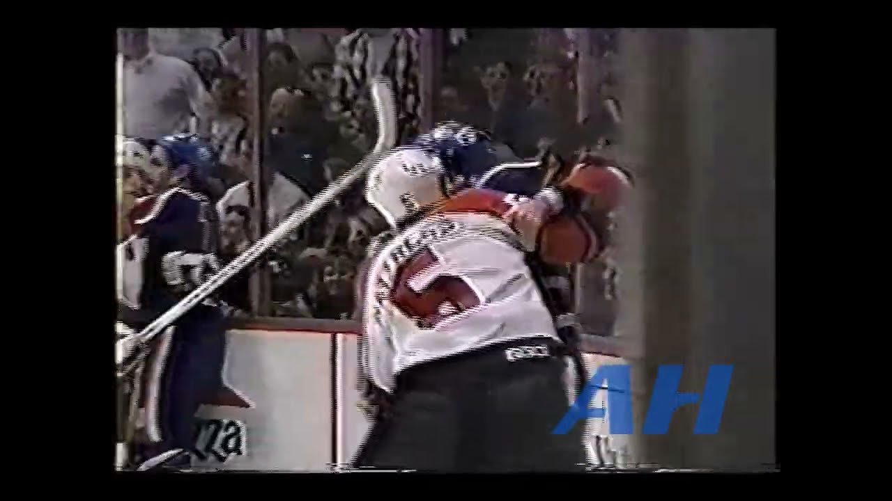 NHL Jan. 10, 1993 Philadelphia Flyers v Edmonton Oilers (R) Ric Nattress v Scot Mellanby