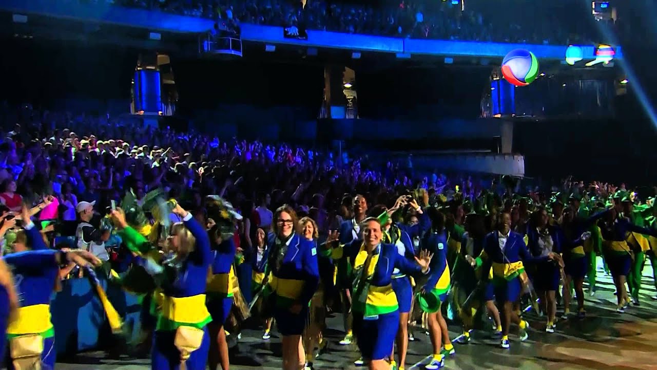 Entrada da delegação brasileira no Pan de Toronto 2015