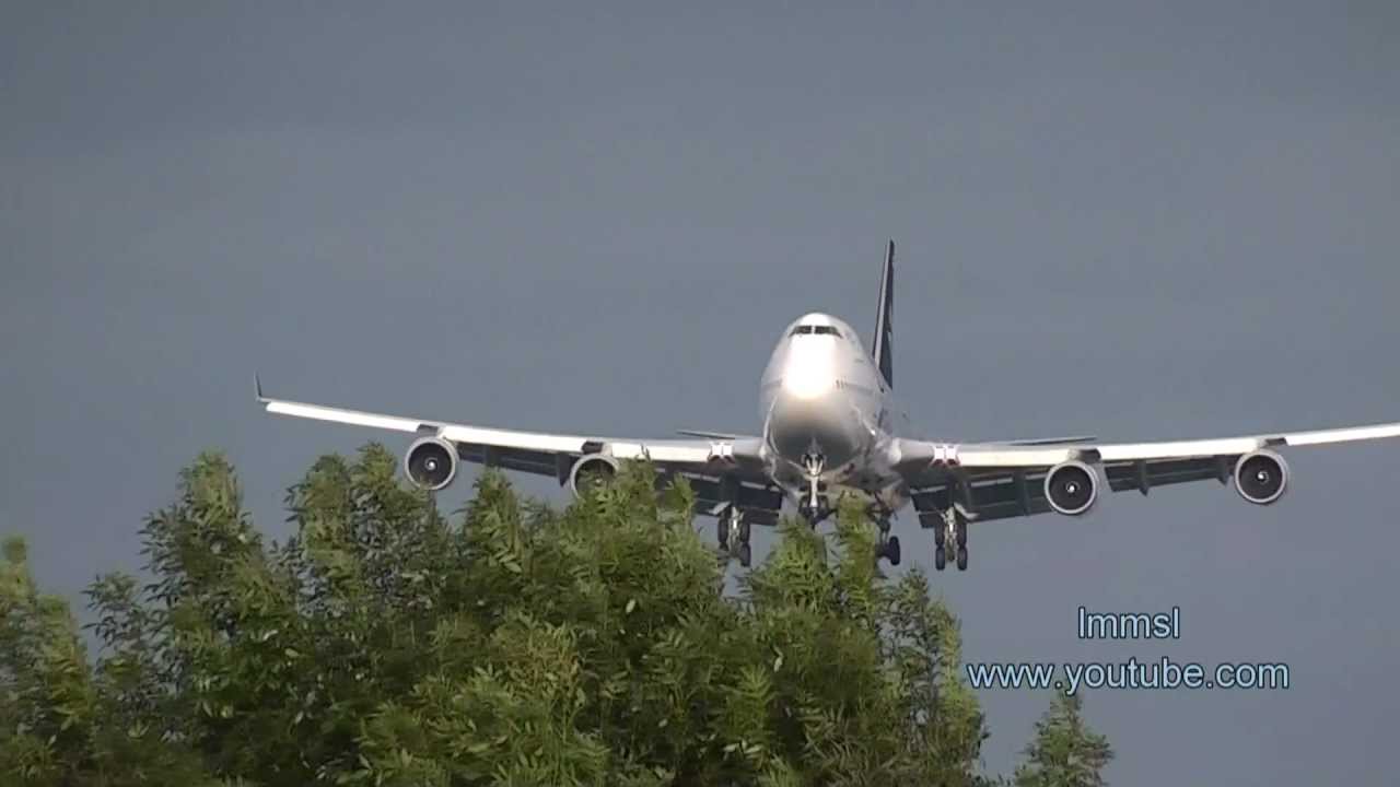 Airlines Landing At London Heathrow