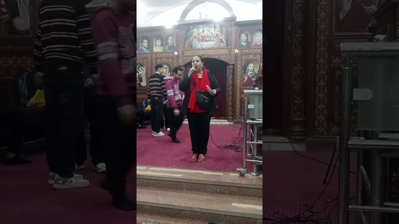 ترنيمه بالاحضان الابويه ماجده@
