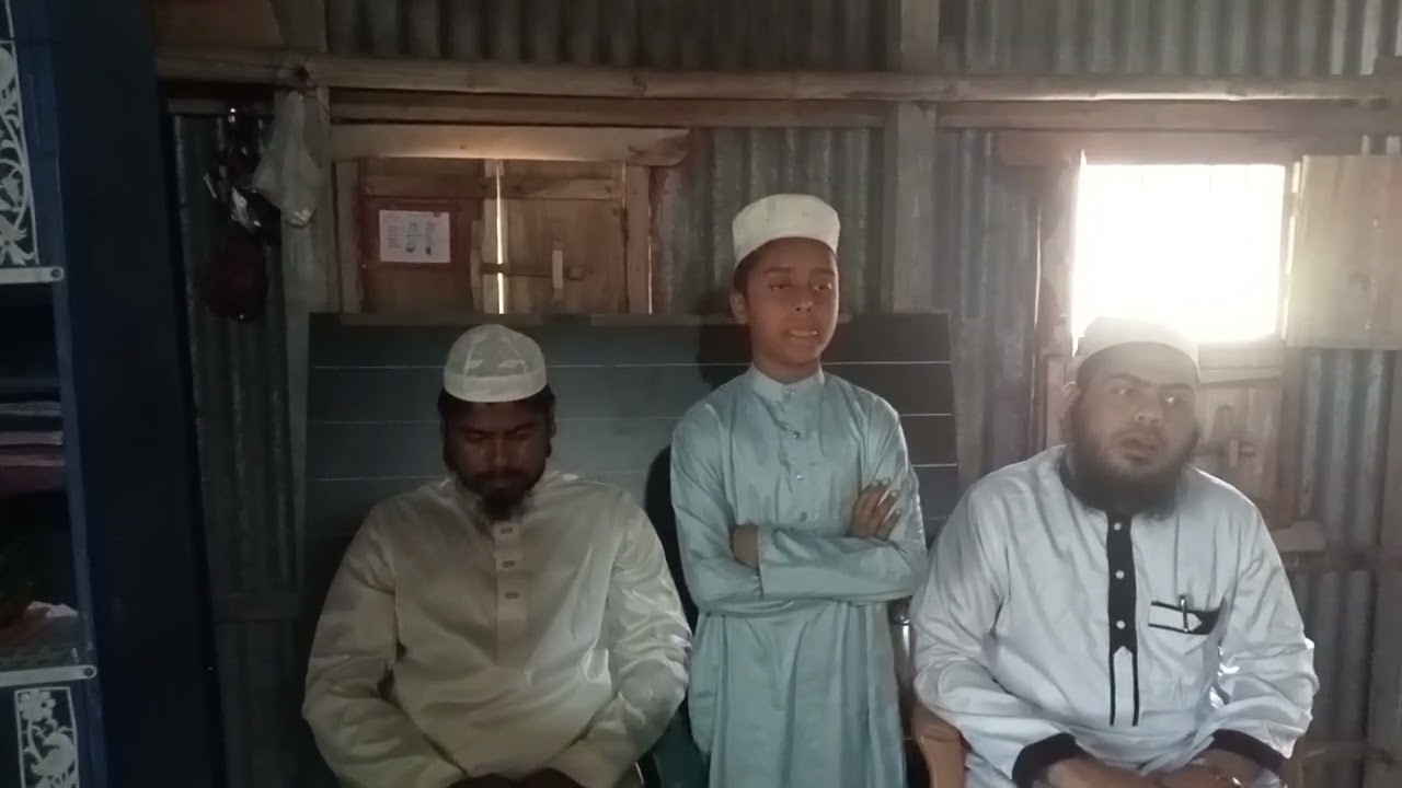  নুরে মদিনা মাদ্রাসায়,  ৩ জন কোরআনের শিক্ষার্থীদের আনুষ্ঠানিকভাবে কোরআনের সবক প্রদান করা হলো!