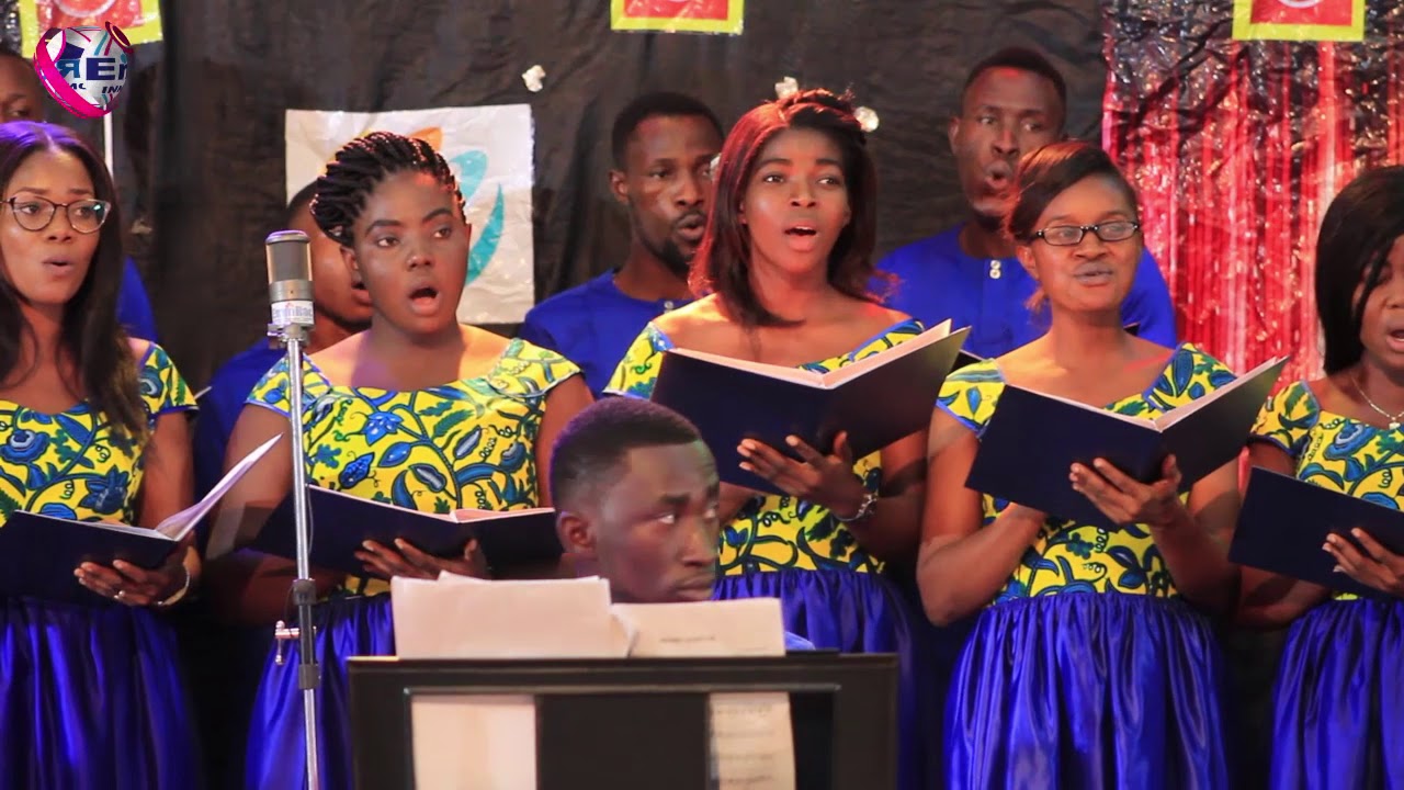 Crystal Royal Chorale || MOMMA YENKODI ADANSE || By James Varrick Armaah