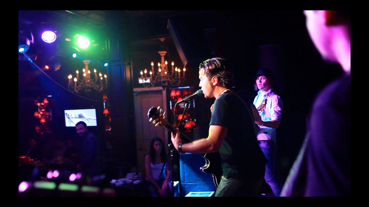 INFLUX - Live at Ponton Halloween 2013