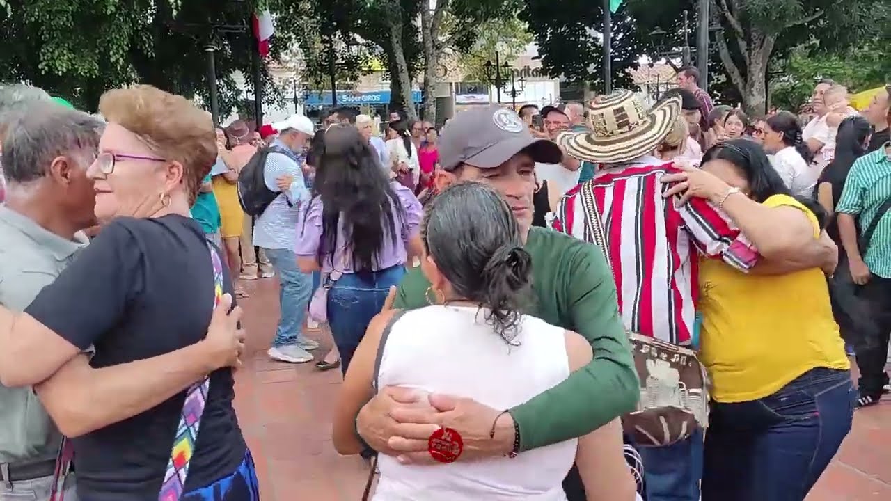 La Media Arepa, apréndela a bailar con Fusión 4