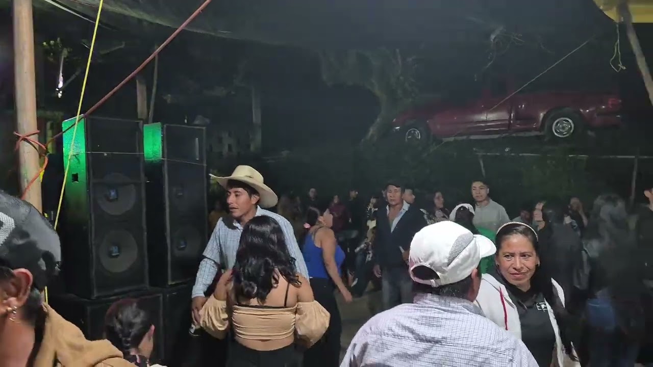 TRIO INFALIBLE HUASTECO (SONIDO BOY'S)