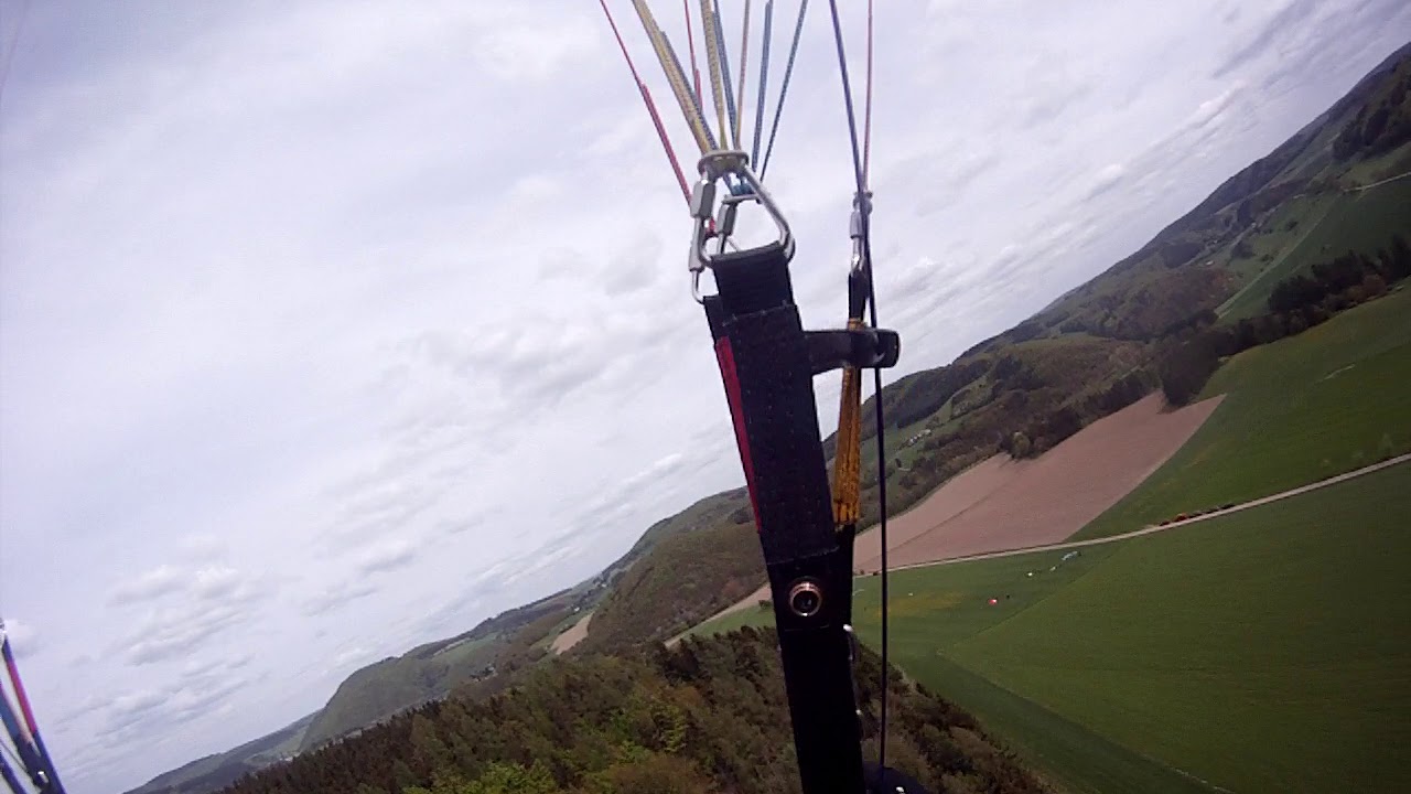 Gleitschirmfliegen im Sauerland - Stormbruch
