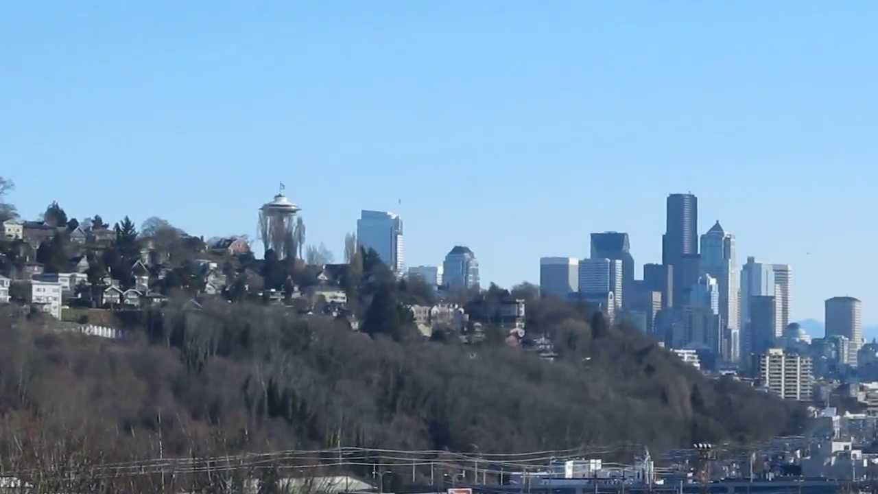 Sea-Hawks Boeing Plane Flies Over Seattle's 12th Man Celebration! and SuperBowl Victory Parade!
