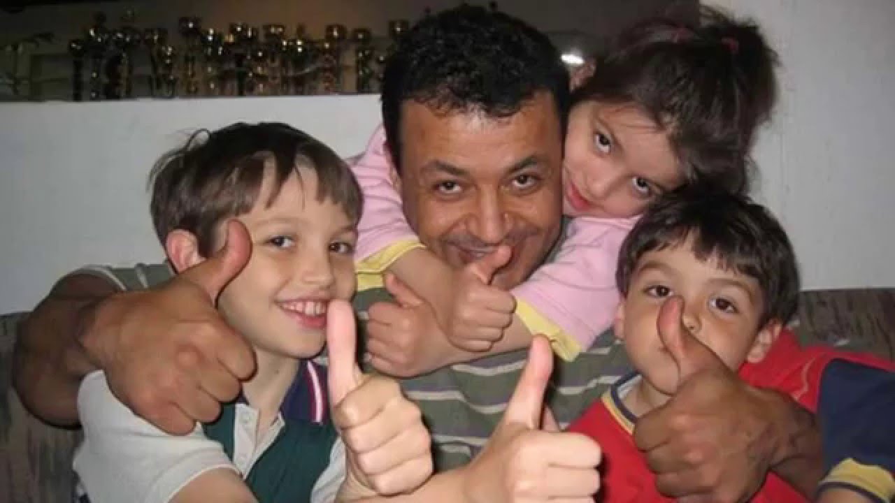 أوسترو عرب نيوز - ايمن وهدان / 2. ومضات : بطل العالم لـ كمال الأجسام