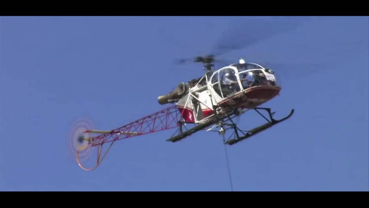 Flying cow in Switzerland - Une vache qui vole en Suisse