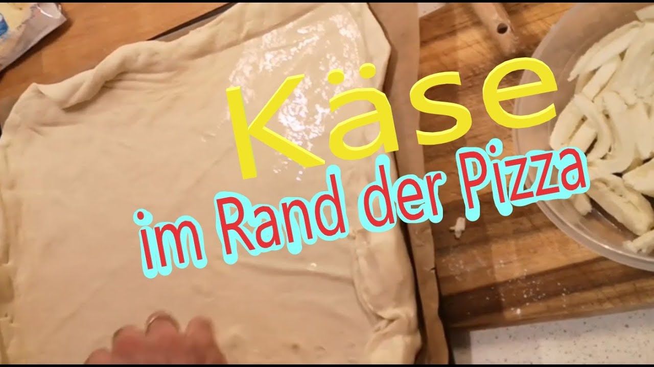 K&auml;se im Rand der Pizza Short