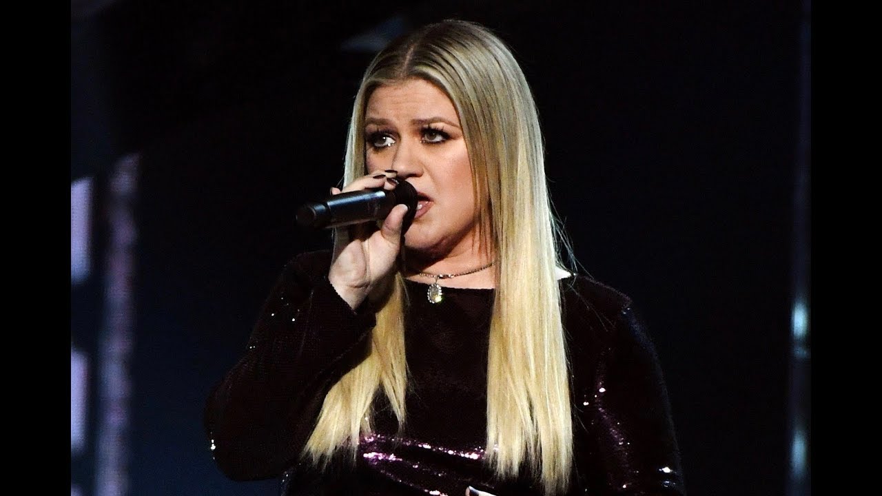 Kelly Clarkson - New G5 Belts! (Live 2018)