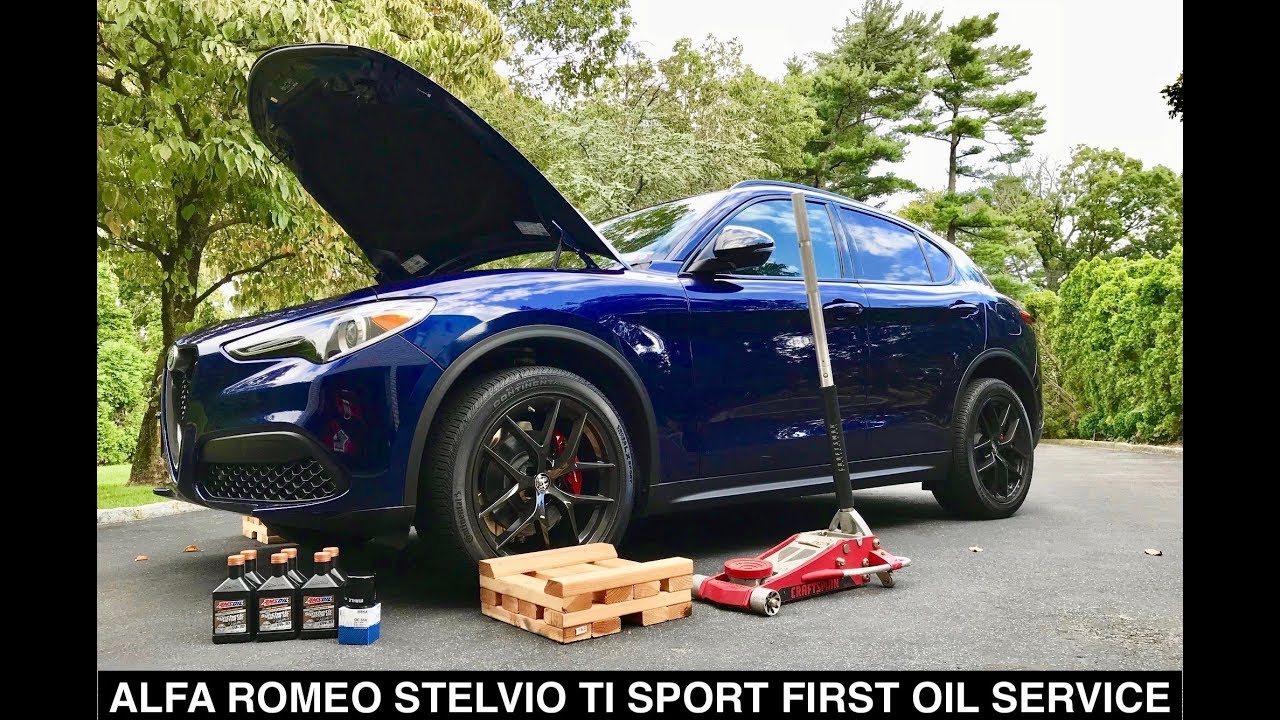 Первая замена масла в ALFA ROMEO Stelvio Ti Sport | Auto Fanatic
