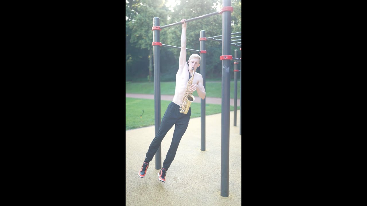 Exercice de Callisthenie - Saxophone meets Calisthenics