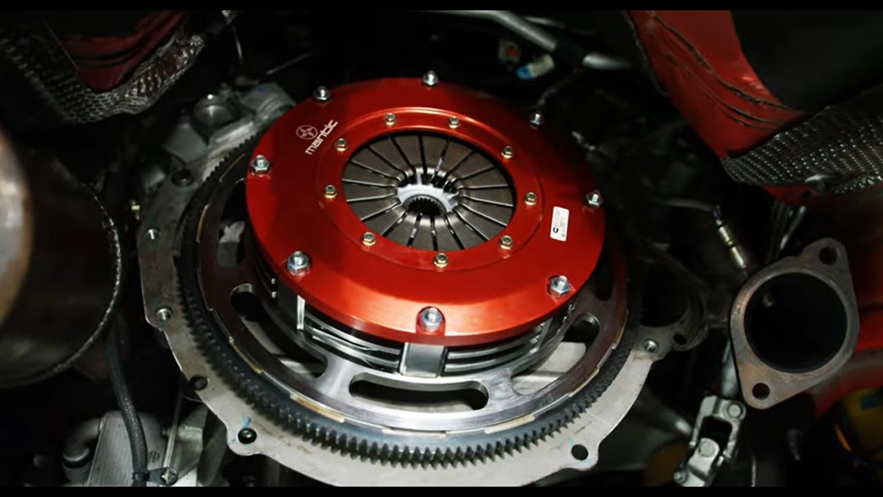 Repco's Project SuperStang Mantic Twin Plate Clutch Install