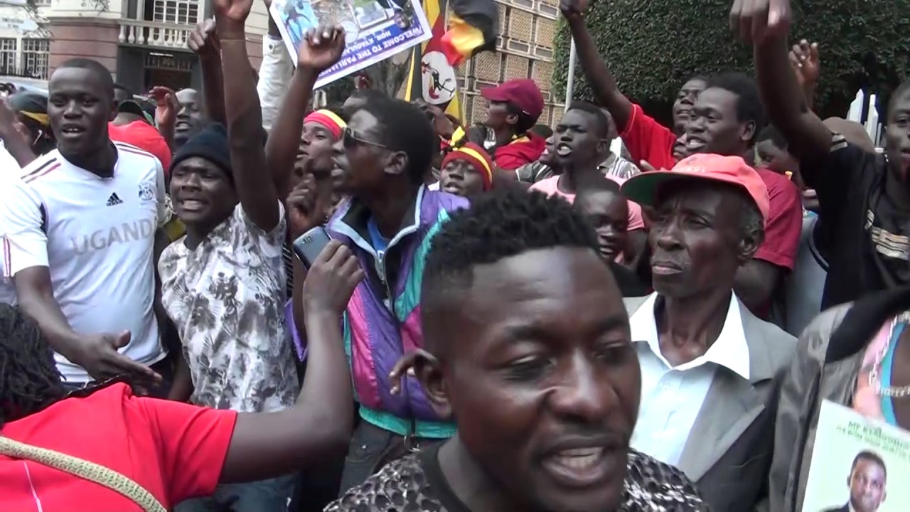 BOBI WINE SWEARS  11 7 2017