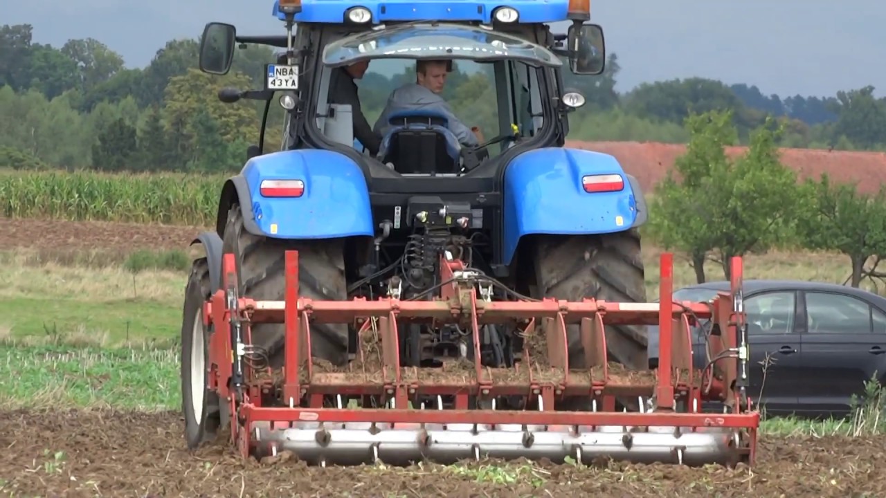 Pług dłutowy głębosz Maschio Gaspardo Attila 3 metry 7 zębów & New Holland T7.200