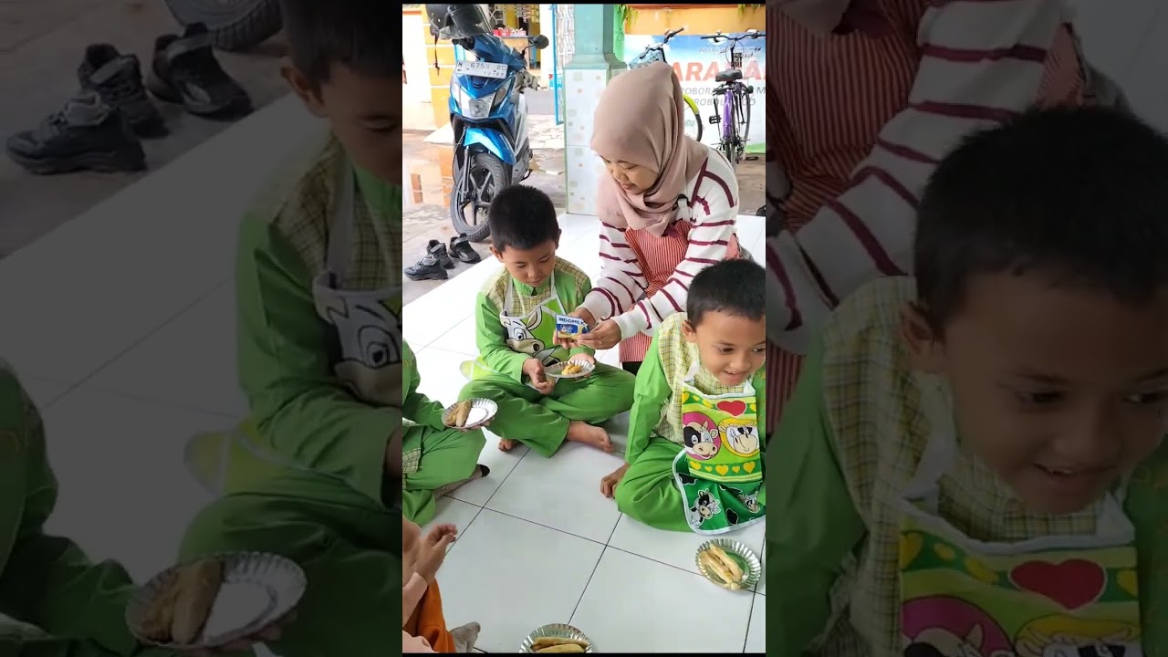 Membuat Cemilan Sehat dari Pisang bersama Bunda - Bunda Henat Kel.B TK Amanah