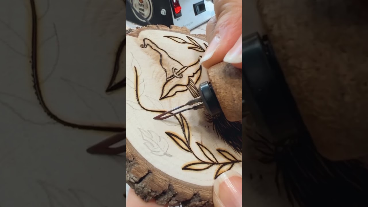 #woodburning these witchy hats #halloween #pyrography #witch #woodart 🍂🍁🎃👻