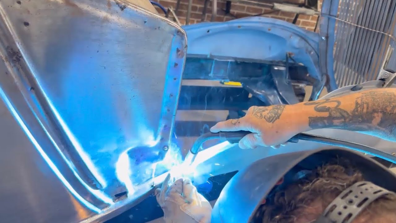     NO FANCY PARTS &ndash; JUST SPARK, STEEL AND INGENUITY !
