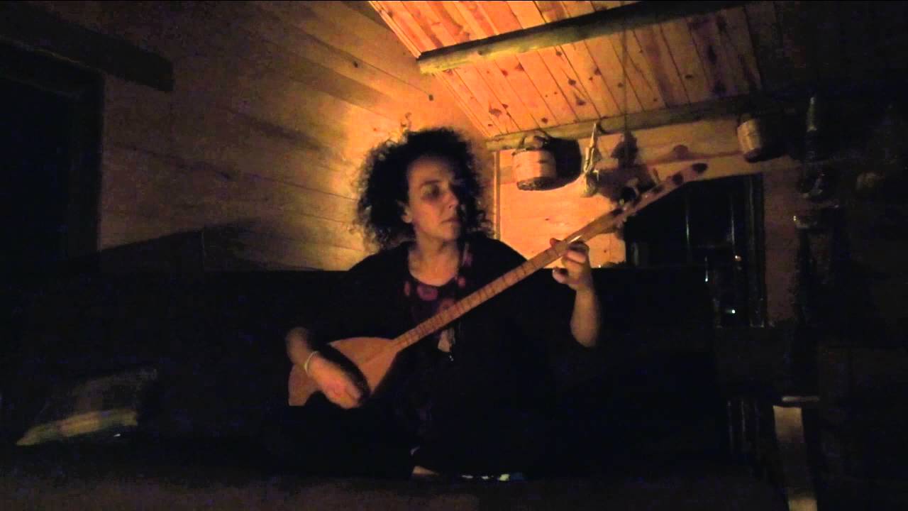 Ayva Çiçek Açmış - Ayşe Özaltın