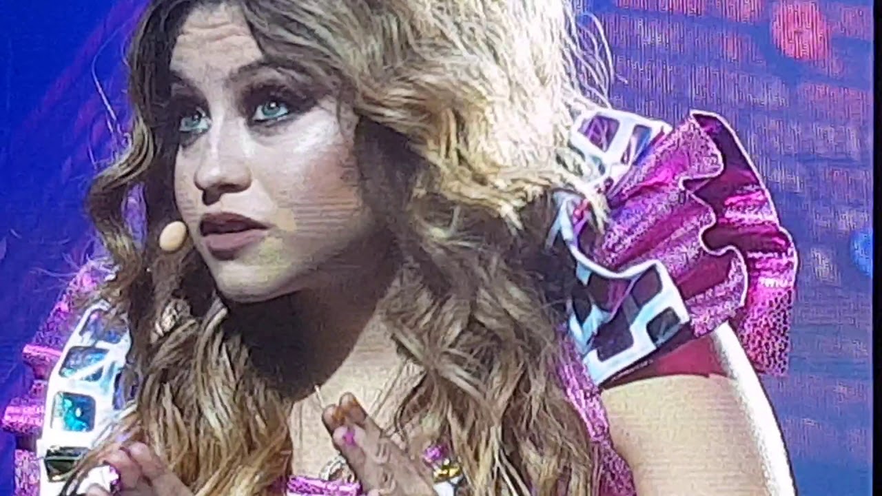 Soy Luna en el Palacio de los Deportes con mi Aitana cumple su sueño de ver a sus actores favoritos