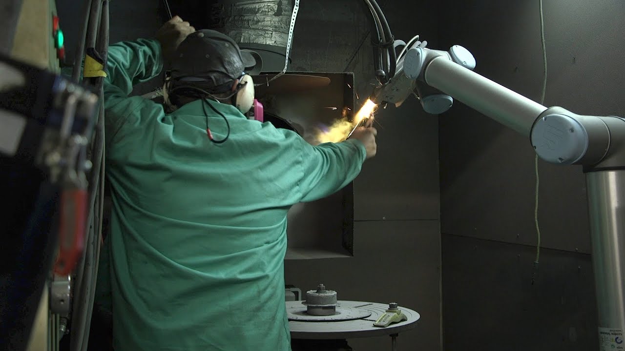 Maintenance free collaborative robots operate continuously in harsh environment