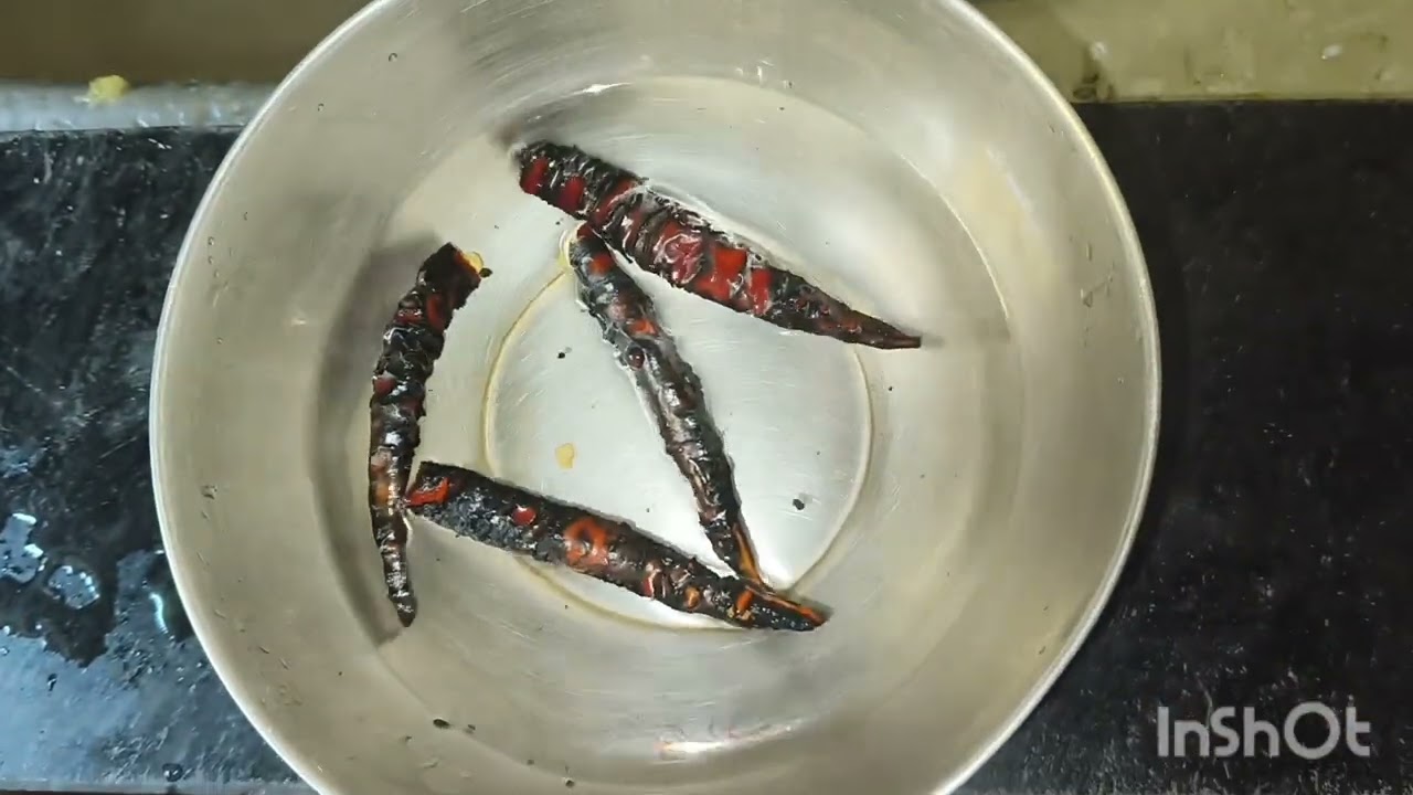 😋 ভাত দেখলেই মন চাইবে – টমেটো বেগুন ভর্তা
