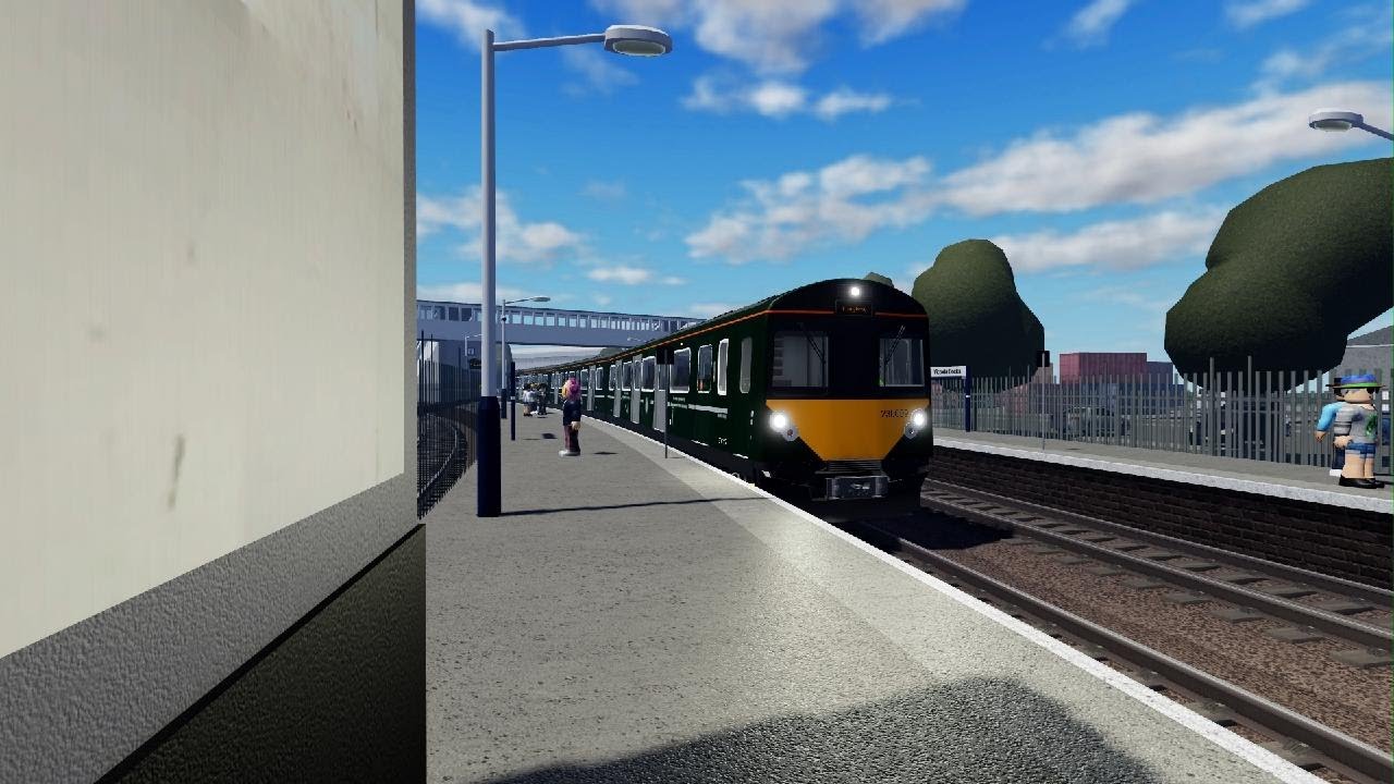 Doing The Shuttle From Victoria Docks To Longbow On A Class 230 GWR