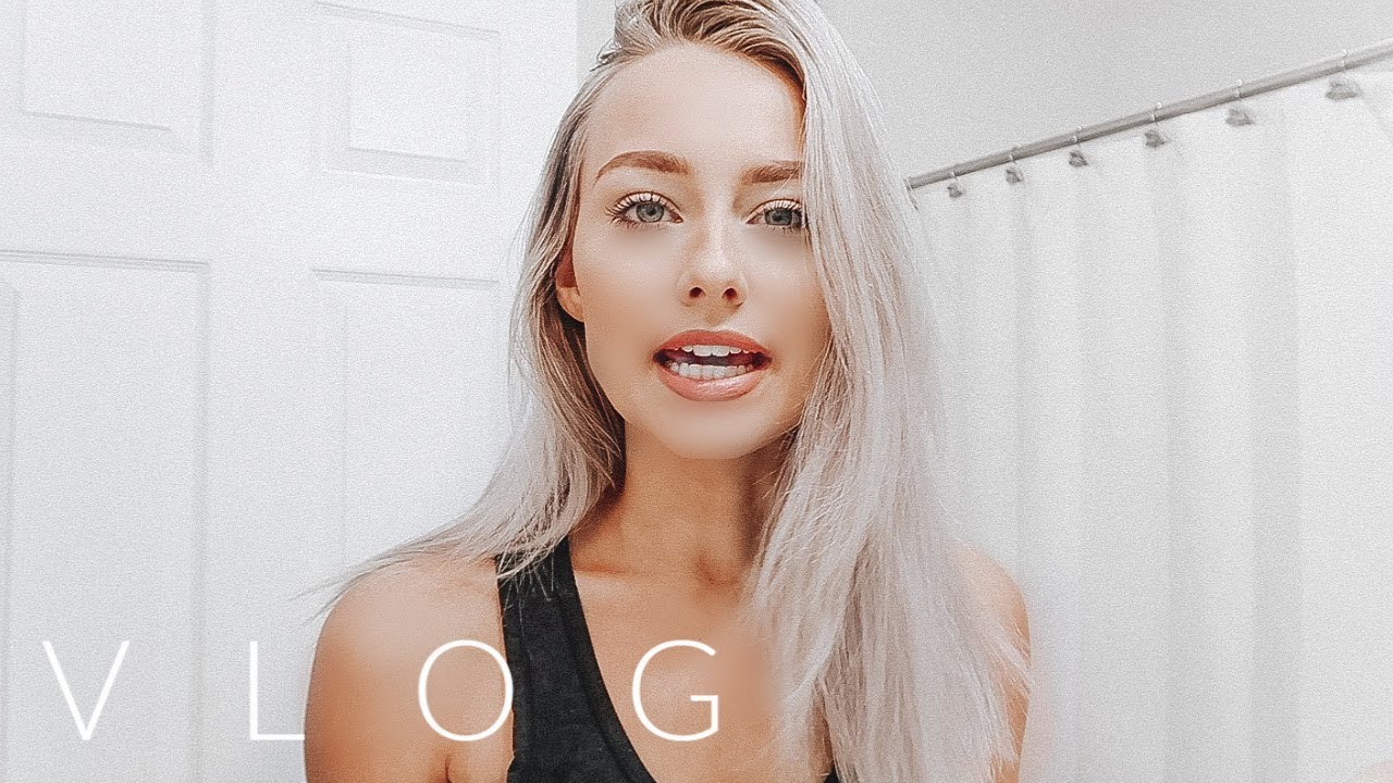 VLOG: Shopping, Friends, + New Computer!