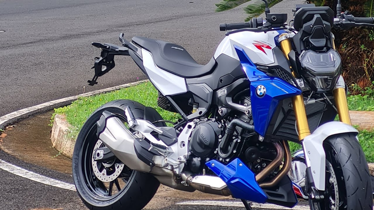 Nova BMW F900R