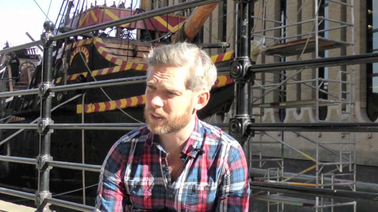 Dr Sam Willis: At Sea