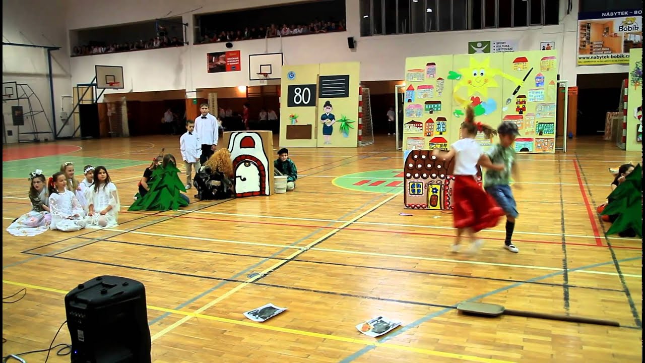 školní akademie Hluk 2010 - Dramatický kroužek