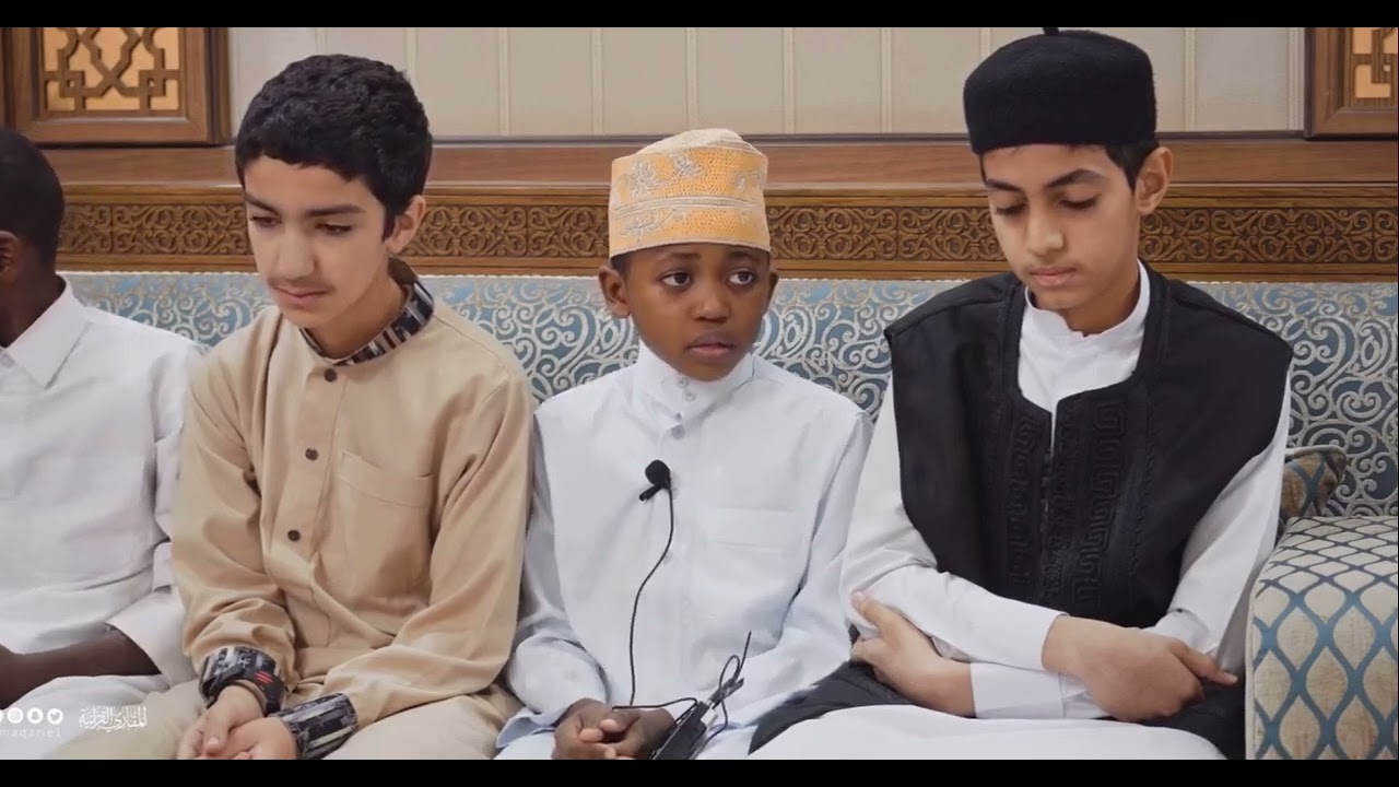 أحد طلاب المقارئ القرآنية يتلو في المدينة المنورة | بحضور الشيخ حسين آل الشيخ والشيخ ياسر الدوسري