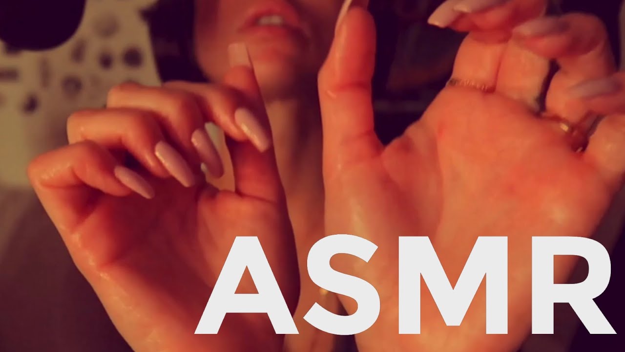 HAND MOUVEMENTS + WHISPERS ASMR