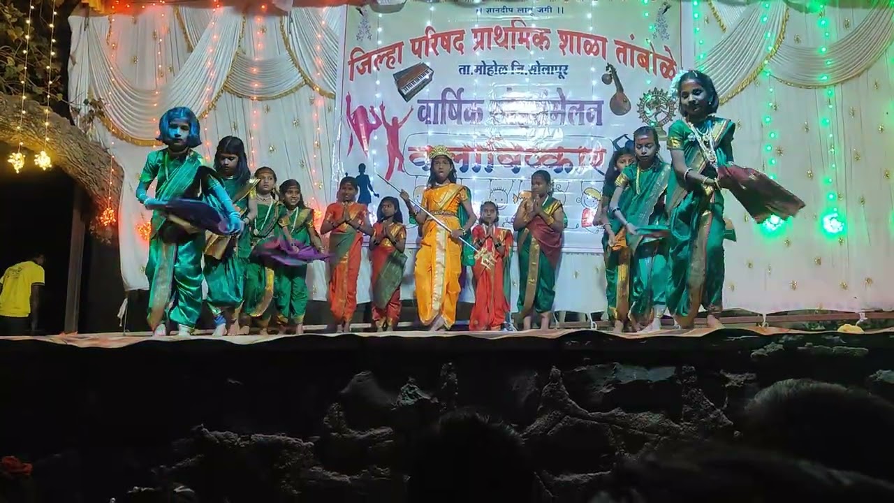 नवदुर्गा देवी .... स्त्री शक्ती ...आदिमाया ... बहारदार नृत्य