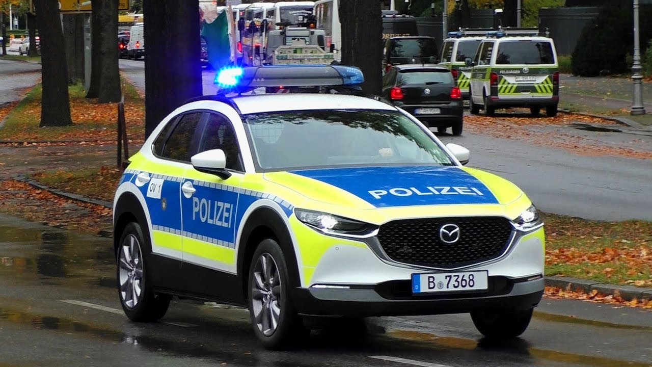 Vier neue Mazda CX-30 als EWA VkD ► Polizei Berlin│VIP-Eskorte - Großherzog Guillaume von Luxemburg
