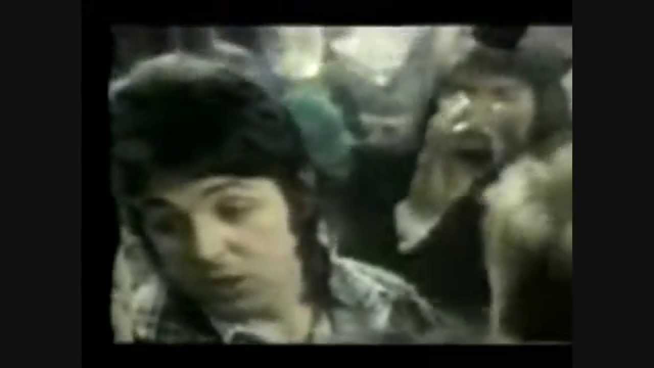 Paul McCartney with his Dad and family HAPPY BIRTHDAY MACCA!