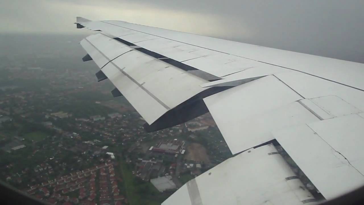 Lufthansa Airbus A300 Landing Berlin Tegel