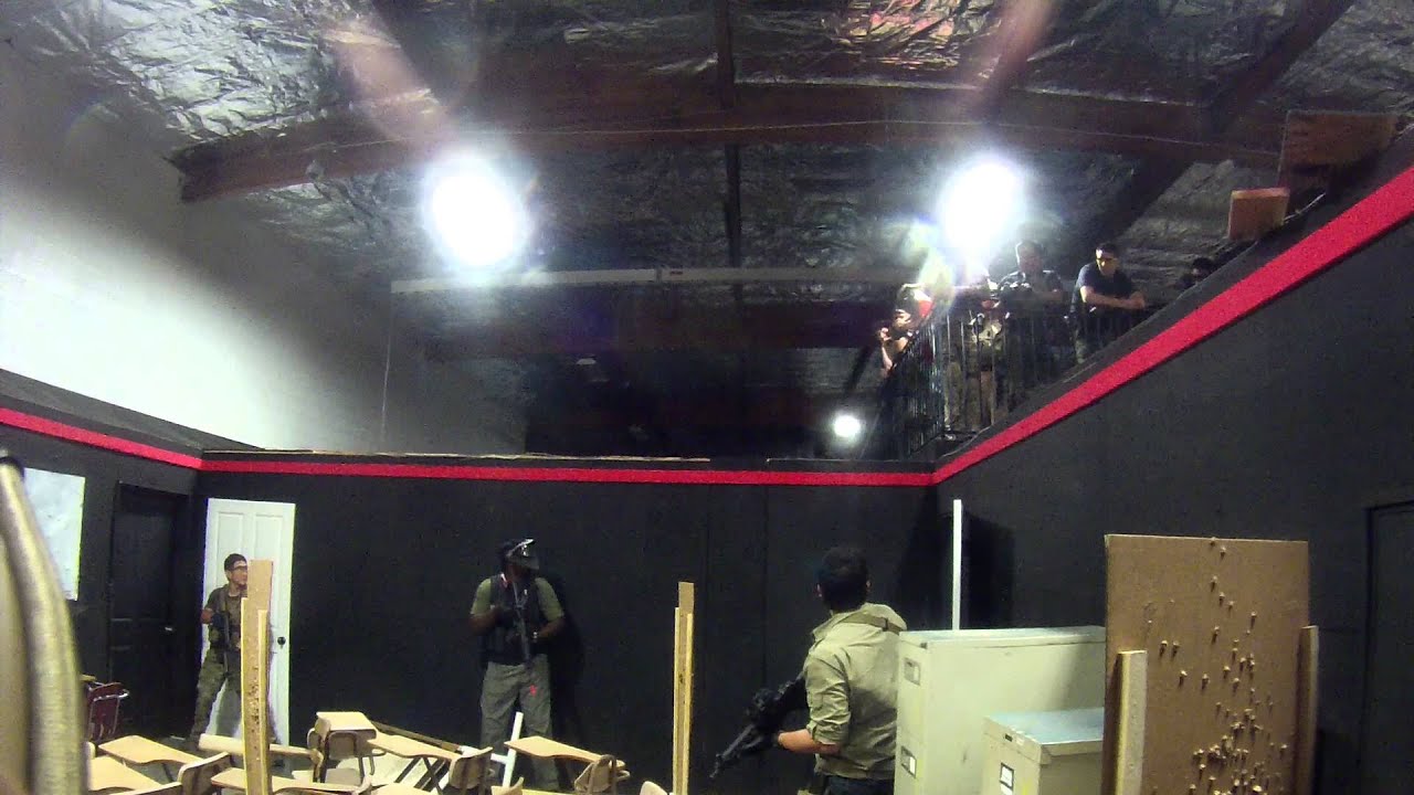 CQB Training 4 Man Live Fire Closed Door Entry