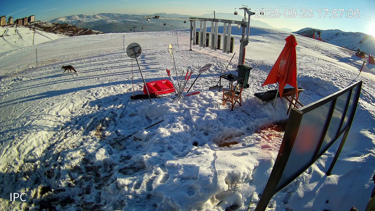 Valle Nevado Ski Resort Live – Mirador