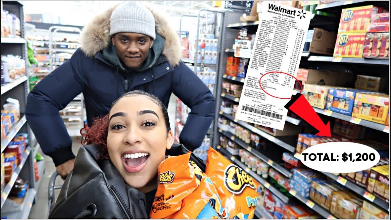 CRAZY GROCERY SHOPPING CHRONICLES! | VLOGMAS DAY 10